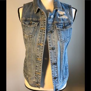 🏝 5/$25 Mossimo Jean Jacket vest